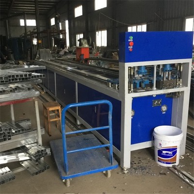 德川機械 專業供應防盜網沖孔機與管材數控沖孔設備，廠家直銷服務